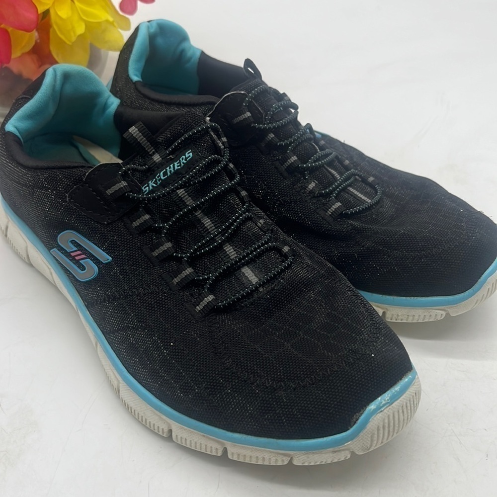 Skechers Black Blue Sneakers Memory Foam Footbed Size 8.5 SNK4625G